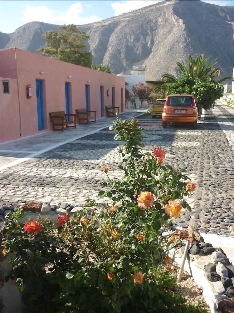 Agios Antonios Hotel Perissa  Exterior photo